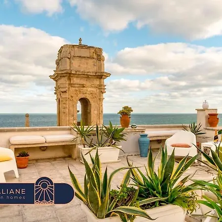 L'onda Del Mare: Marina Seaview Panoramic Loft *